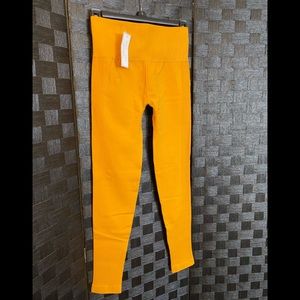 Mustard yellow leggings